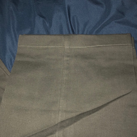 NWT 34/34 Men’s Khaki Relaxed Pleated - Picture 5 of 6